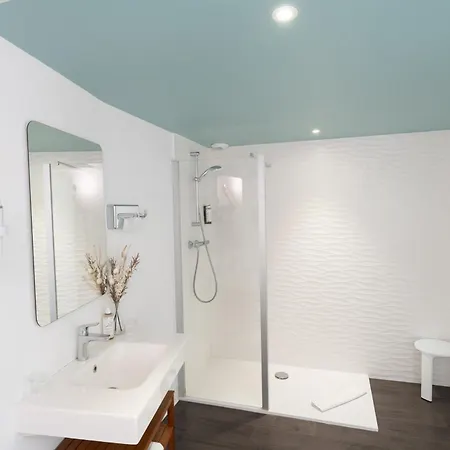 فندق Grand Centre نيورْ