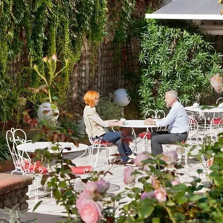 Otel Grand Centre 3*