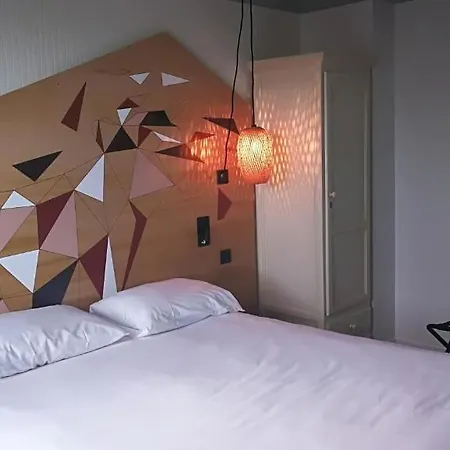 Hotel Grand Centre 3*