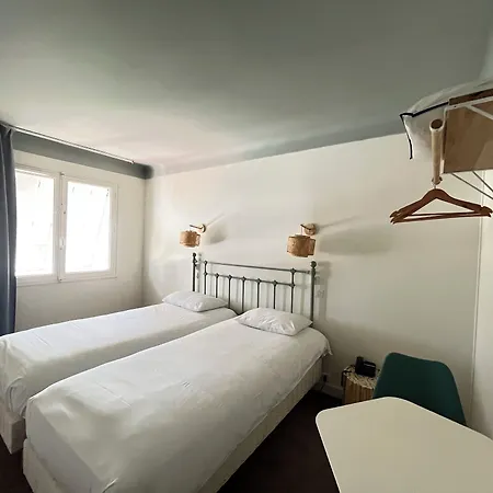 Grand Centre Hotel