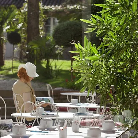 Ibis Styles Centre 3*