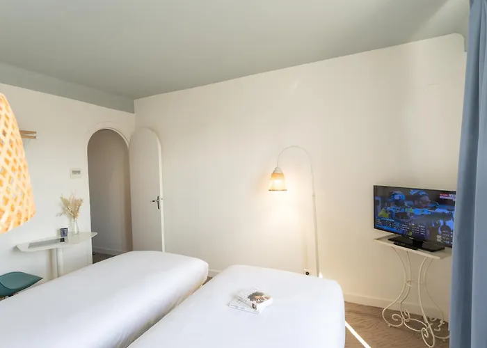 Grand Centre 호텔 3*