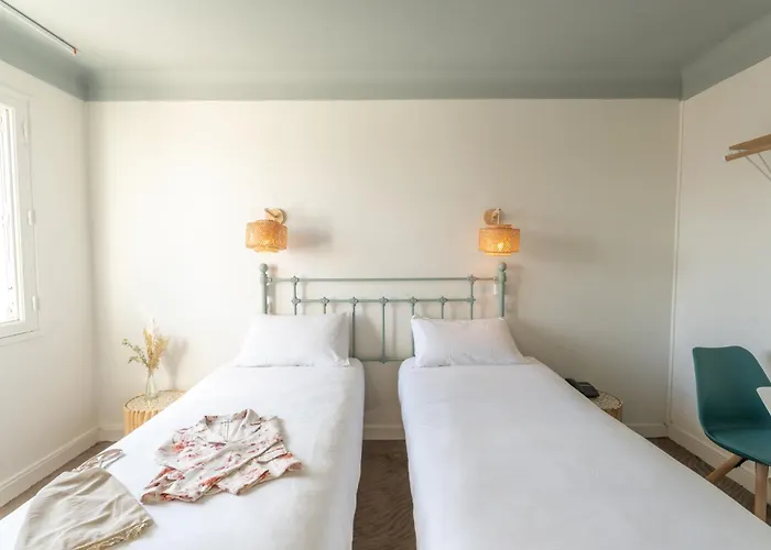 호텔 Grand Centre 3*