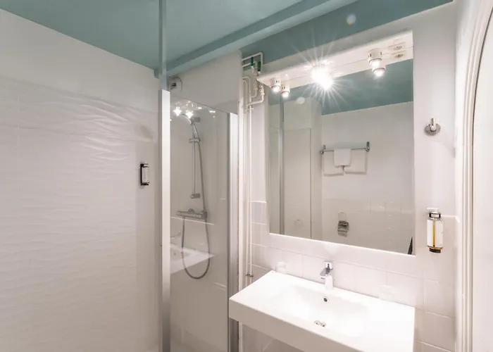 Grand Centre 니오르