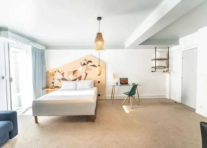 Grand Centre 尼奥尔