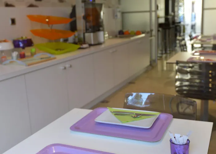 호텔 Grand Centre 니오르