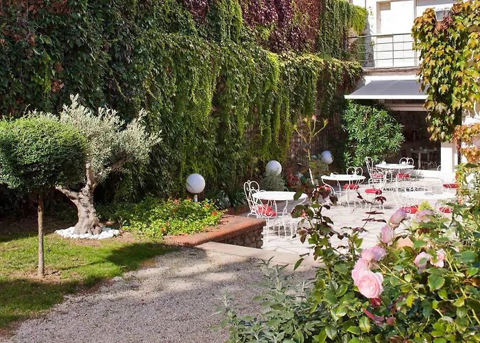 Grand Centre 3* 니오르