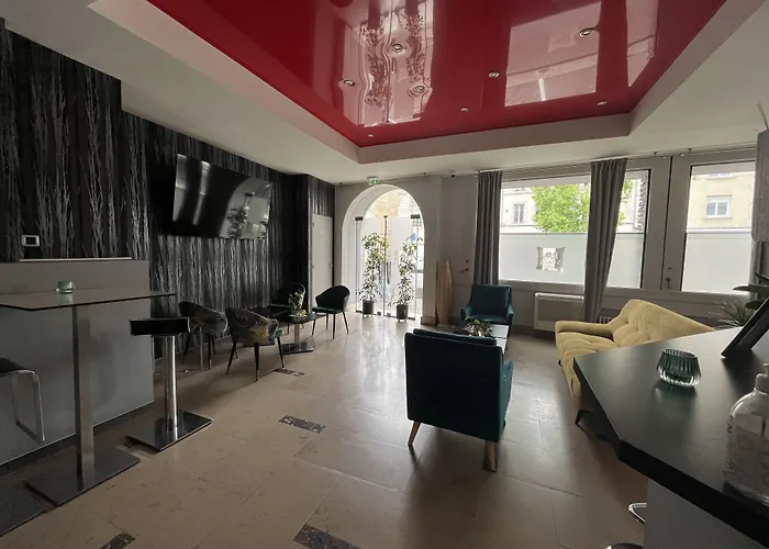 호텔 Grand Centre 니오르